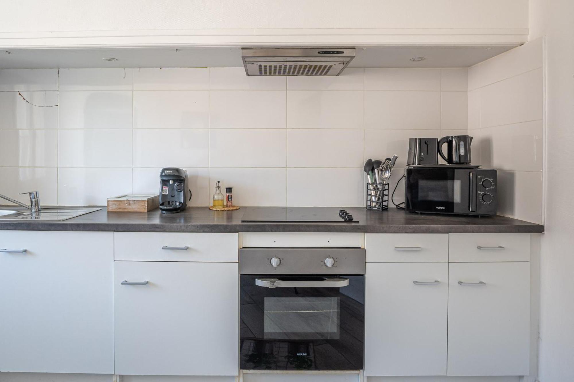 Appartement Spacieux Et Moderne, Centre Narbonne